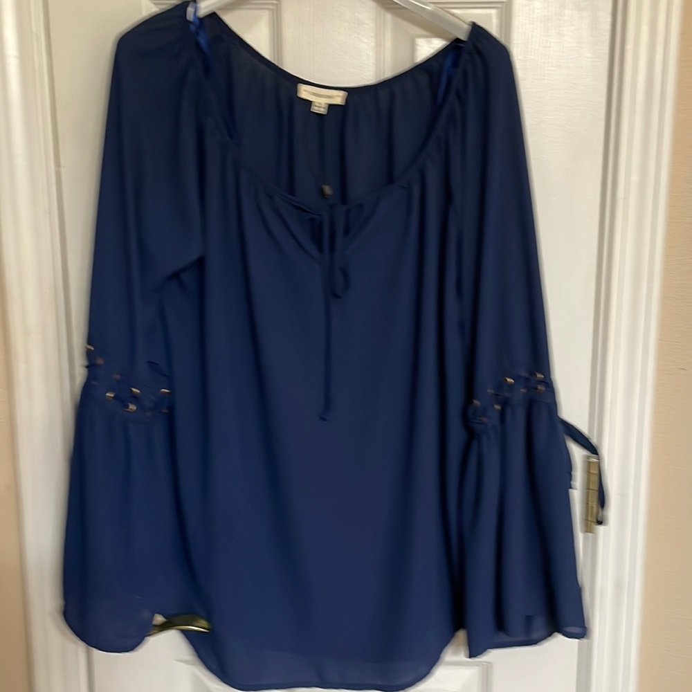 🤩CRESCENT BOUTIQUE TOP M NWOT